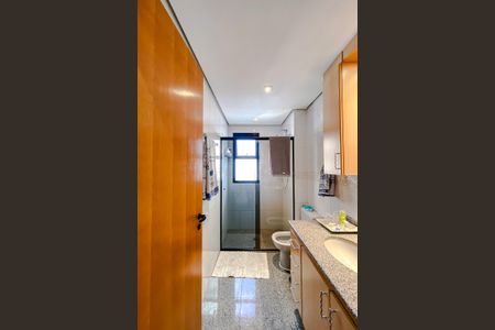 Apartamento para alugar com 124m², 3 quartos e 3 vagas Apartamento para alugar com 124m², 3 quartos e 3 vagasBanheiro