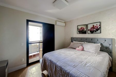 Apartamento para alugar com 124m², 3 quartos e 3 vagas Apartamento para alugar com 124m², 3 quartos e 3 vagasSuíte