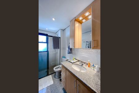 Apartamento para alugar com 124m², 3 quartos e 3 vagas Apartamento para alugar com 124m², 3 quartos e 3 vagasBanheiro