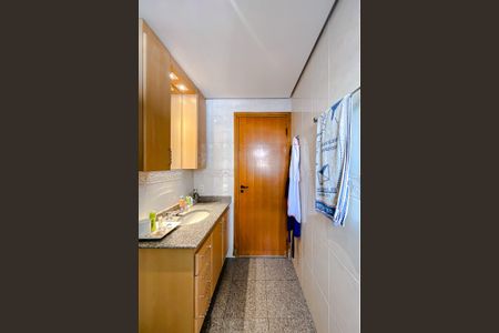 Apartamento para alugar com 124m², 3 quartos e 3 vagas Apartamento para alugar com 124m², 3 quartos e 3 vagasBanheiro