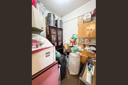 Apartamento à venda com 77m², 2 quartos e 1 vaga Apartamento à venda com 77m², 2 quartos e 1 vagaQuarto de Serviço