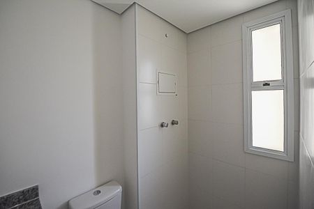 Apartamento à venda com 71m², 3 quartos e 1 vaga Apartamento à venda com 71m², 3 quartos e 1 vagaBanheiro da Suíte