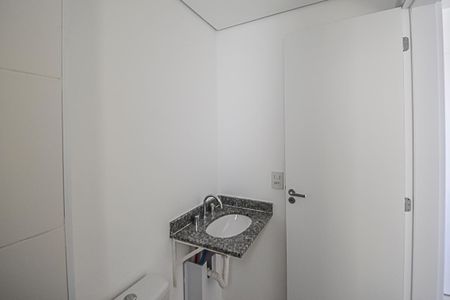 Apartamento à venda com 71m², 3 quartos e 1 vaga Apartamento à venda com 71m², 3 quartos e 1 vagaBanheiro da Suíte