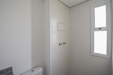 Apartamento à venda com 71m², 3 quartos e 2 vagasBanheiro da Suíte