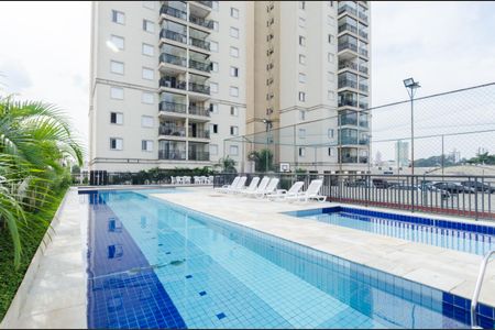 Apartamento à venda com 71m², 3 quartos e 2 vagas Apartamento à venda com 71m², 3 quartos e 2 vagasÁrea comum - Piscina