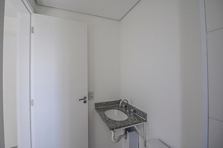Apartamento à venda com 71m², 3 quartos e 2 vagas Apartamento à venda com 71m², 3 quartos e 2 vagasBanheiro da Suíte