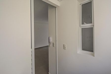 Apartamento à venda com 71m², 3 quartos e 2 vagas Apartamento à venda com 71m², 3 quartos e 2 vagasÁrea de Serviço