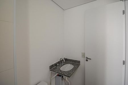 Apartamento à venda com 71m², 3 quartos e 2 vagas Apartamento à venda com 71m², 3 quartos e 2 vagasBanheiro da suíte