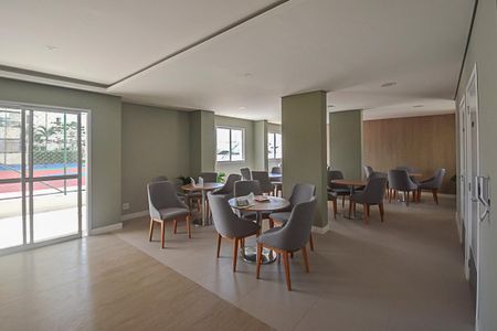 Apartamento à venda com 71m², 3 quartos e 2 vagas Apartamento à venda com 71m², 3 quartos e 2 vagasÁrea comum - Salão de festas