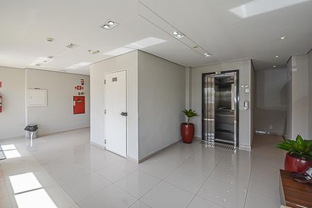 Apartamento à venda com 44m², 2 quartos e 1 vaga Apartamento à venda com 44m², 2 quartos e 1 vagaHall de Entrada