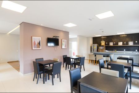 Apartamento à venda com 44m², 2 quartos e 1 vaga Apartamento à venda com 44m², 2 quartos e 1 vagaÁrea comum - Salão de festas