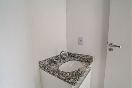 Apartamento à venda com 49m², 2 quartos e sem vaga Apartamento à venda com 49m², 2 quartos e sem vagaBanheiro