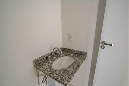 Apartamento à venda com 49m², 2 quartos e 1 vaga Apartamento à venda com 49m², 2 quartos e 1 vagaBanheiro Social