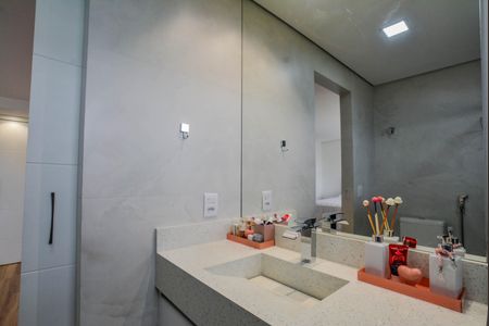 Casa de condomínio para alugar com 150m², 3 quartos e 2 vagas Casa de condomínio para alugar com 150m², 3 quartos e 2 vagasBanheiro da Suíte 3