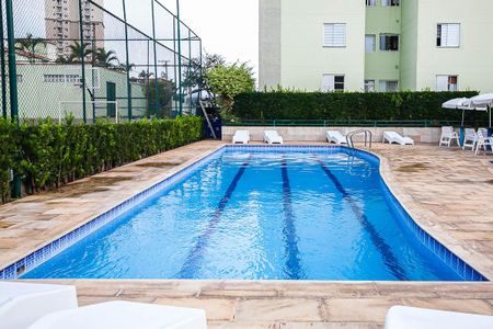 Casa de condomínio para alugar com 150m², 3 quartos e 2 vagas Casa de condomínio para alugar com 150m², 3 quartos e 2 vagasÁrea comum - Piscina