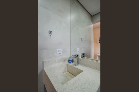 Casa de condomínio para alugar com 150m², 3 quartos e 2 vagas Casa de condomínio para alugar com 150m², 3 quartos e 2 vagasBanheiro da Suíte 2