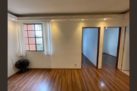 Apartamento à venda com 55m², 2 quartos e sem vagaSala