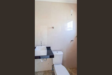 Casa à venda com 186m², 3 quartos e 3 vagasBanheiro 2