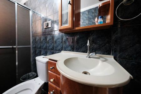 Apartamento à venda com 67m², 2 quartos e 1 vagaBanheiro