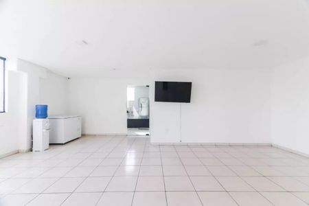 Apartamento para alugar com 45m², 2 quartos e 1 vaga Apartamento para alugar com 45m², 2 quartos e 1 vagaÁrea comum - Salão de festas