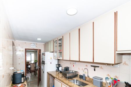 Apartamento à venda com 124m², 3 quartos e 2 vagas Apartamento à venda com 124m², 3 quartos e 2 vagasCozinha