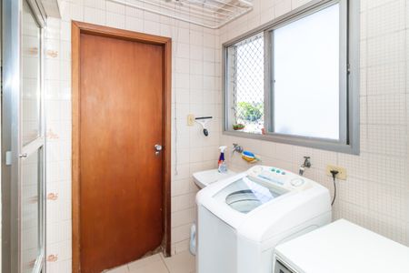 Apartamento à venda com 124m², 3 quartos e 2 vagas Apartamento à venda com 124m², 3 quartos e 2 vagasÁrea de Serviço