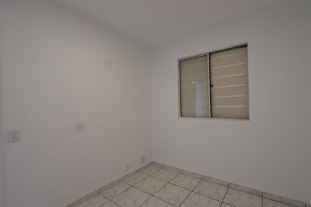 Quarto 1 de apartamento para alugar com 2 quartos, 45m² em Jardim Santa Teresinha, São Paulo