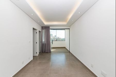 Sala de apartamento para alugar com 2 quartos, 81m² em Estoril, Belo Horizonte