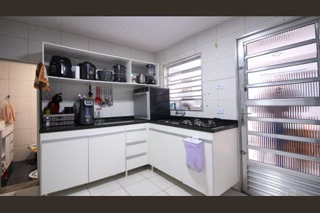 Casa à venda com 230m², 4 quartos e 4 vagas Casa à venda com 230m², 4 quartos e 4 vagasCozinha da Casa 2