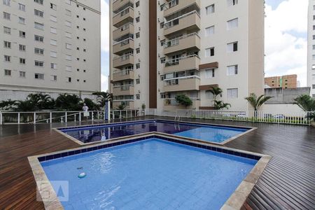 Apartamento à venda com 56m², 2 quartos e 1 vaga Apartamento à venda com 56m², 2 quartos e 1 vagaÁrea comum - Piscina