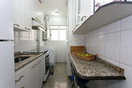 Apartamento à venda com 56m², 2 quartos e 1 vaga Apartamento à venda com 56m², 2 quartos e 1 vagaCozinha