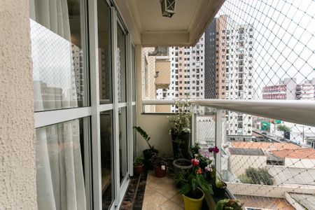 Apartamento à venda com 56m², 2 quartos e 1 vaga Apartamento à venda com 56m², 2 quartos e 1 vagaVaranda