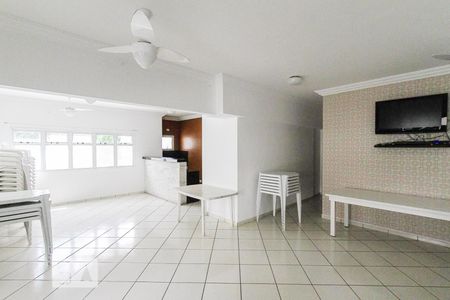 Apartamento à venda com 56m², 2 quartos e 1 vaga Apartamento à venda com 56m², 2 quartos e 1 vagaÁrea comum - Salão de festas