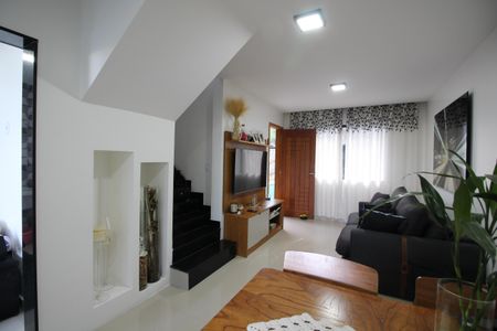 Sala de casa de condomínio à venda com 3 quartos, 150m² em Jacarepaguá, Rio de Janeiro