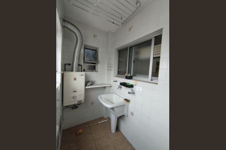 Apartamento à venda com 229m², 3 quartos e 3 vagas Apartamento à venda com 229m², 3 quartos e 3 vagasÁrea de Serviço