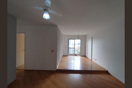 Apartamento à venda com 229m², 3 quartos e 3 vagas Apartamento à venda com 229m², 3 quartos e 3 vagasSala