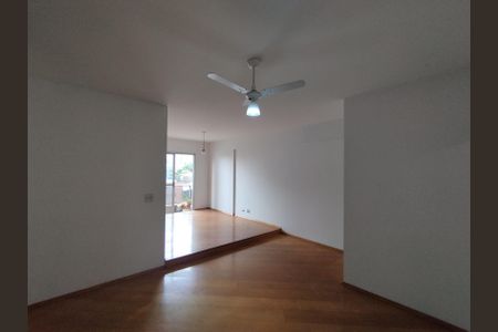 Apartamento à venda com 229m², 3 quartos e 3 vagas Apartamento à venda com 229m², 3 quartos e 3 vagasSala