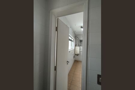 Apartamento à venda com 229m², 3 quartos e 3 vagas Apartamento à venda com 229m², 3 quartos e 3 vagasBanheiro de serviço