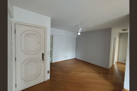 Apartamento à venda com 229m², 3 quartos e 3 vagas Apartamento à venda com 229m², 3 quartos e 3 vagasSala