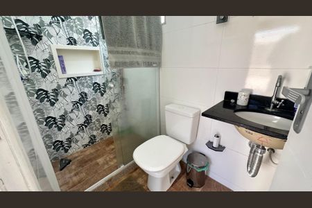 Apartamento à venda com 105m², 2 quartos e 1 vagaBanheiro 