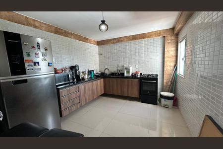 Apartamento à venda com 105m², 2 quartos e 1 vagaCozinha