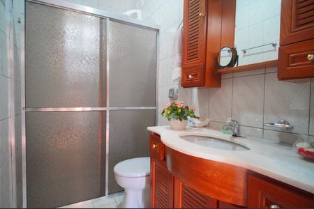 Casa à venda com 184m², 4 quartos e 2 vagasBanheiro 1