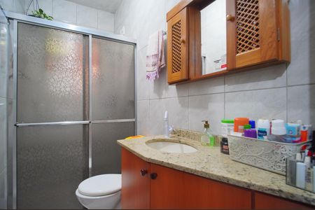 Casa à venda com 184m², 4 quartos e 2 vagasBanheiro 2