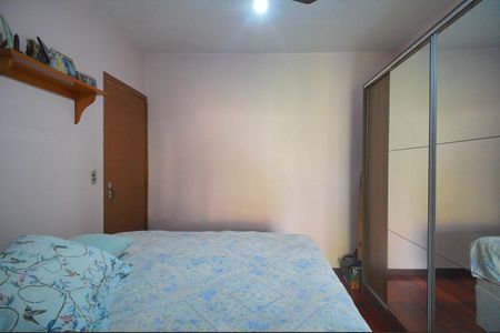 Casa à venda com 184m², 4 quartos e 2 vagasQuarto 3