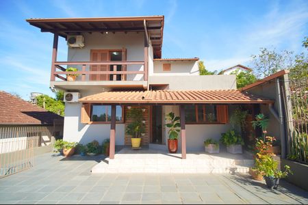 Casa à venda com 184m², 4 quartos e 2 vagasÁrea externa