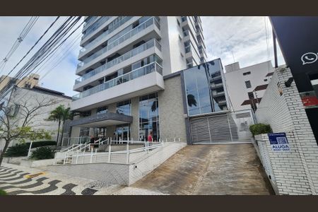 Apartamento para alugar com 55m², 1 quarto e 1 vaga Apartamento para alugar com 55m², 1 quarto e 1 vagaFachada