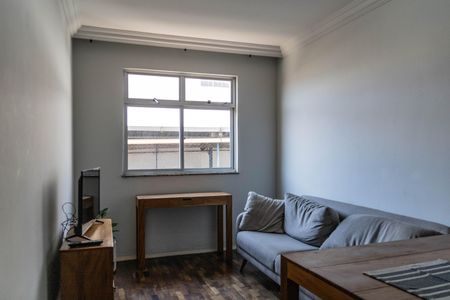 Sala de apartamento para alugar com 2 quartos, 68m² em Calafate, Belo Horizonte