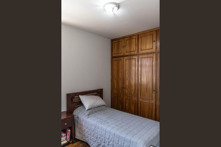 Quarto 1 de apartamento para alugar com 2 quartos, 68m² em Calafate, Belo Horizonte