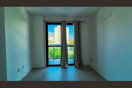 Apartamento à venda com 75m², 2 quartos e 1 vaga Apartamento à venda com 75m², 2 quartos e 1 vagaSuíte