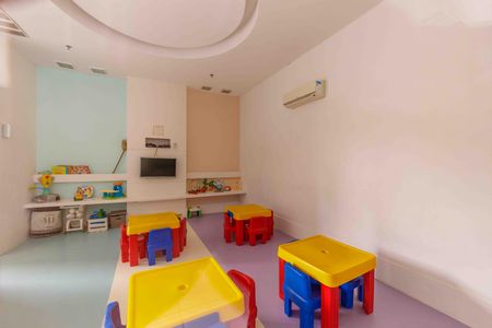 Apartamento à venda com 75m², 2 quartos e 1 vaga Apartamento à venda com 75m², 2 quartos e 1 vagaÁrea Comum